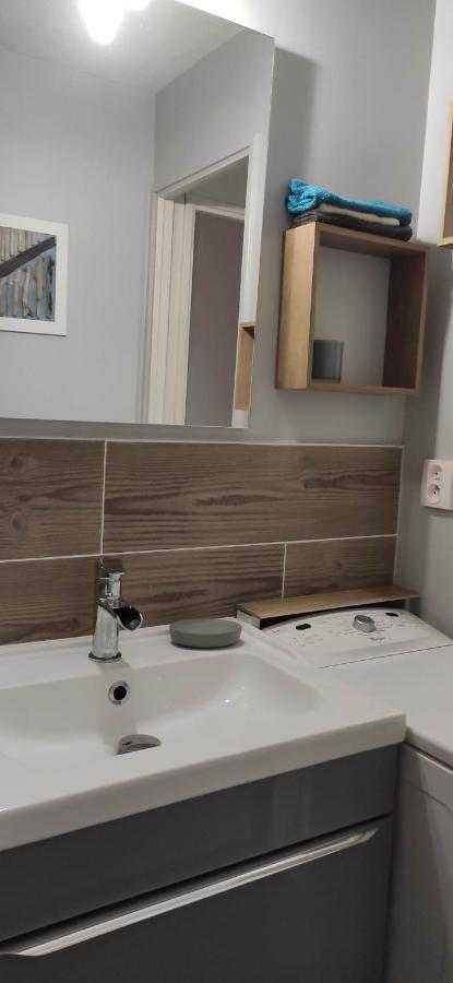 Appartement Lumineux Vue Mer Fréjus Kültér fotó